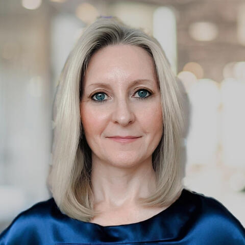 Christine Gillis professional headshot